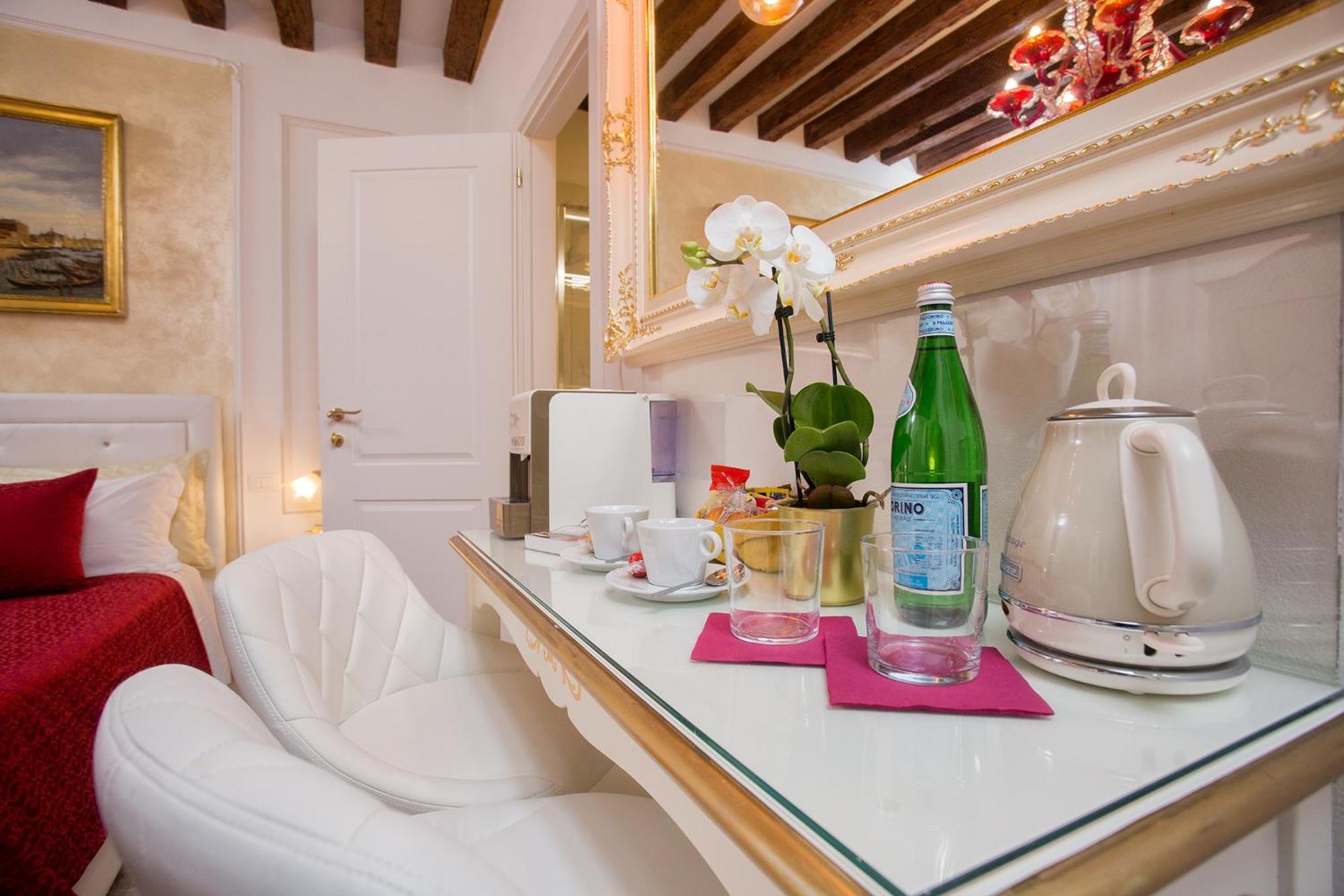 Capatron Hotel Venedig Eksteriør billede