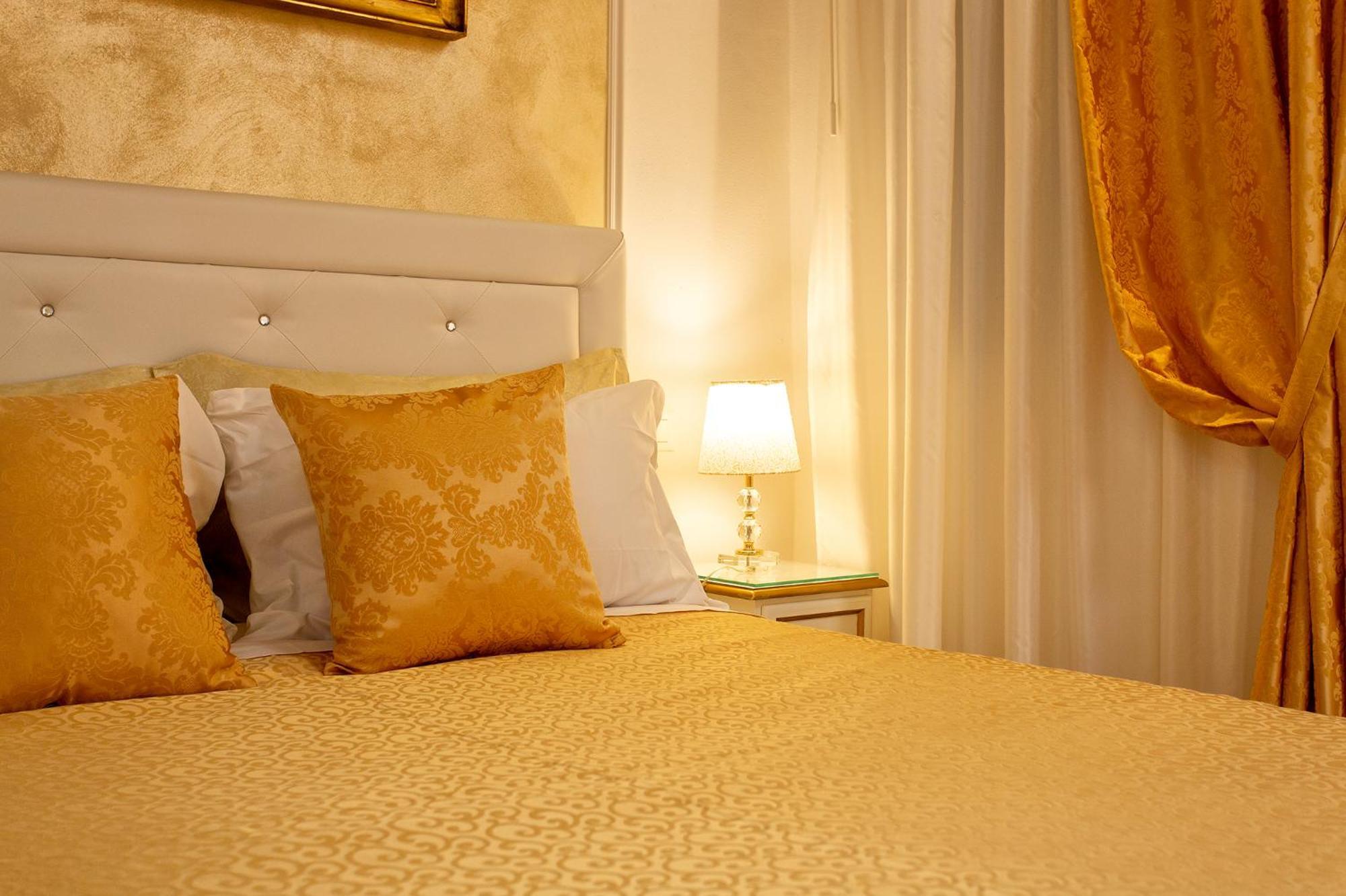 Capatron Hotel Venedig Eksteriør billede