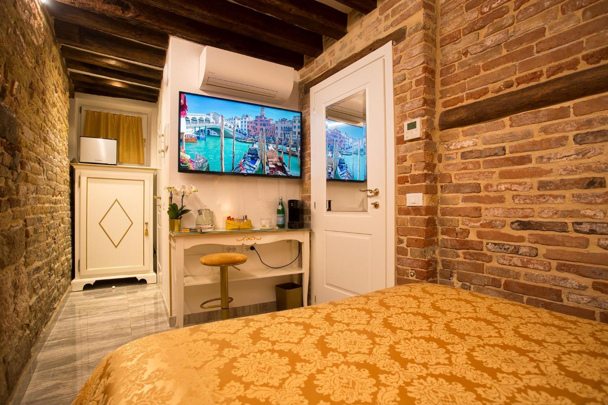 Capatron Hotel Venedig Eksteriør billede