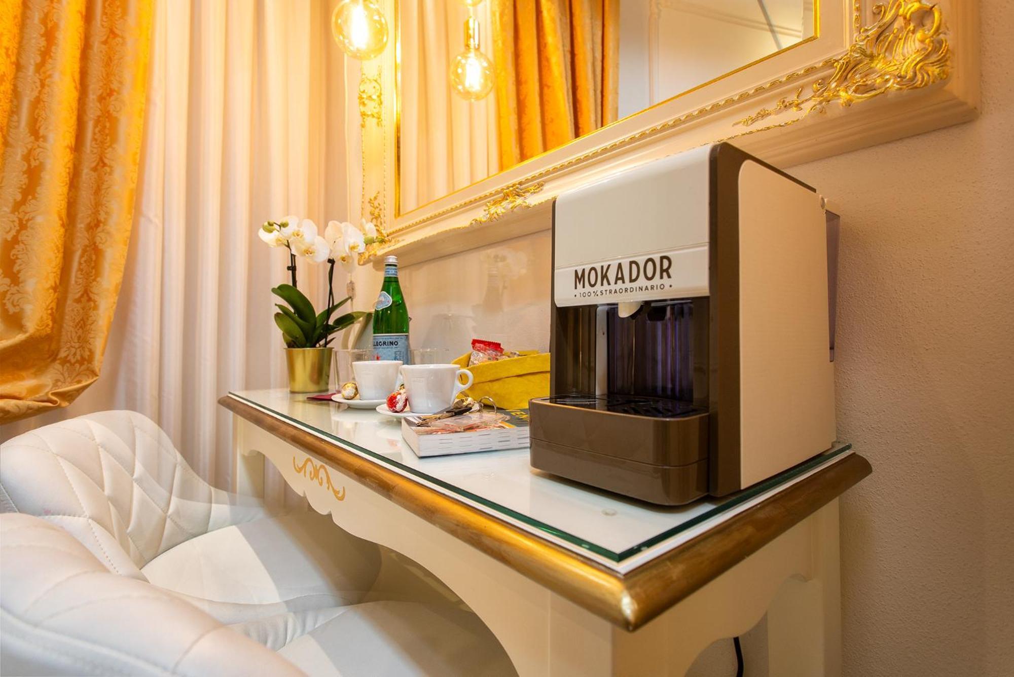 Capatron Hotel Venedig Eksteriør billede
